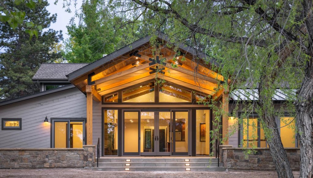 Lakeshore entryway